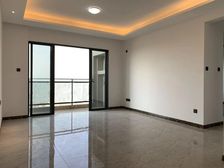 全新精装未住,低市价30万,楼层位置好,甲A级房源