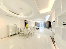 保利心语 4室2厅 218平 南北对流 精装修 看房方便