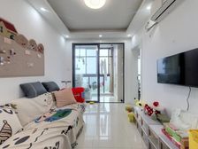海尚明城 2室1厅 精装修 可以直接拎包入住 一改二房子