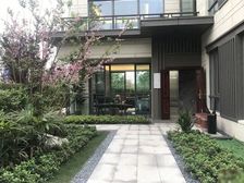 工抵房156万起,地上三层地下两层,独门独院,花园面积大