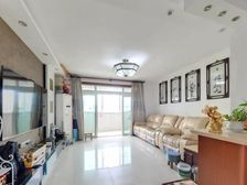 全城罕见:860万买板式电梯高区四房,必看房源,双地铁,诚意