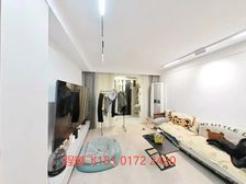 西位九,1楼带大大的花园,精装修边套,专属代理 卖掉出国诚售