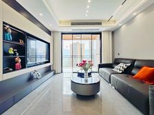 车位充足 商业配套齐全 交通便利 双卫 商品房 临地铁