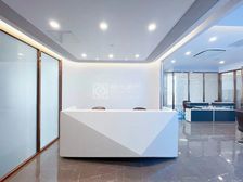 房,国贸嘉宏中心全新豪华拎包办公,电梯口位置,UCC