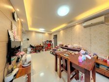 万象府刚需两房 万科物业 中心公园旁 位置好 首付5万