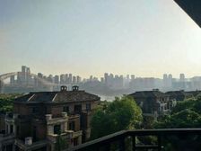 业主急售!江北嘴寰宇天下,东升府联排别墅中户,看两江观来福士