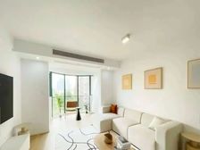 盛大四期 3年才出一套的户型 业主出国急用资金 价格好谈!