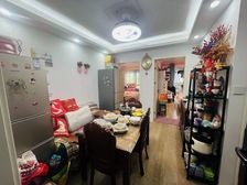 精装修 电梯房 金丰苑三居 朝南 户型正气 近地铁 近商场