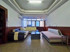 单价5000多!买解放碑18梯 电梯三房 手慢无