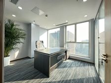 诺德中心新出高区!正对电梯厅!全套办公家具!落地大窗采光!