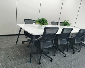 CBD朝外大街万通中心低层写字楼1480平3250万急售有钥