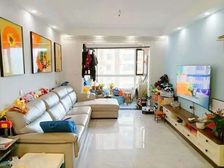 双气次新小区融创珑府 带个固定车位130万