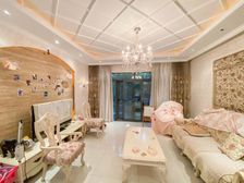 迎宾路一二楼下叠别墅 精装修 带花园 位置好 诚心出售