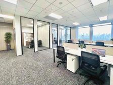 前海石公园!仅租110元!前海嘉里中心高层正电梯口带全套家私