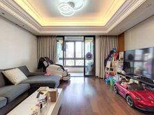 金地世家 4室2厅 135.52平