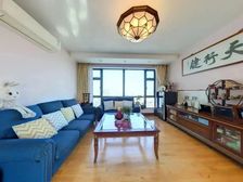 笋盘,中山广场,3房2卫,带车位,精装修,看房方便,诚意出售