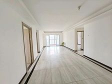 精装4房 可拎包入住 次新小区 电梯房 南向采光好 产权清晰