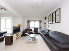 白云高尔夫花园 南向望花园