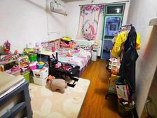 地铁口800m,惠小四中,南北通透,中间楼层,满五 ,诚售