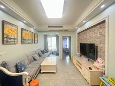 江北嘴 精装三房 次新小区 离轻轨近 业主急售 价格可谈