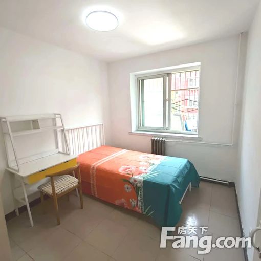 马连洼中发百旺商城兰园次卧室出租