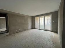 5层电梯洋房好楼层,一梯一户,123平单价8300,带车位