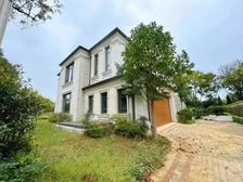 湖滨半岛庄园独栋别墅花园1亩多 位置好邻近水景户型佳随时看房