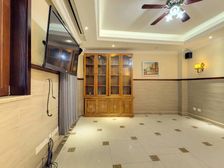 整栋新式里弄,近地铁,有钥匙随时看房 此房华山路乌鲁木齐路