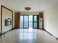 业主出国,诚意出售,南北通四房,出门龙湖天街,看房方便!