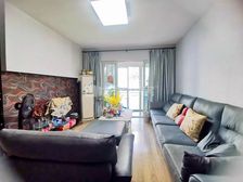 步行街边 轻轨旁 精装二房 拎包入住