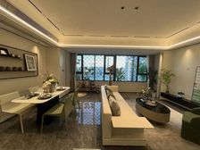 96万买120平 三室两厅两卫 三室朝阳 小高 低密!