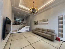 直降70万,三江国际联排带电梯,新装未入住,带前后花园