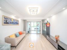 新出精装,业主向上置换,已买好,有车位,能还价,拎包入住