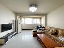 杨家坪轻轨旁 精装三房品质小区 诚意出售