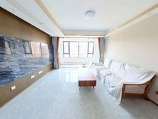 珑悦府西区 4室2厅2卫 精装修 430万元