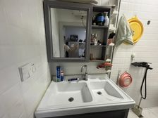 仁和街指彪房 全新装修 带个跃成 实用面积大