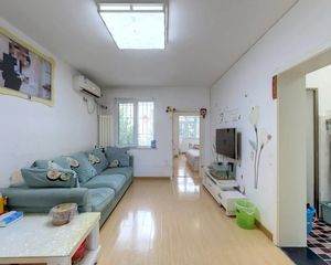 永华北里全明格局交通便利低楼层新装2居室南北通透