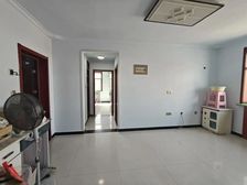 九中至臻 万和靓景 不是顶楼 通透经典的三室客厅有窗户老证