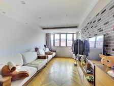 环境优美+带电梯+不靠马路+拎包入住