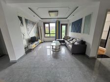 馨苑高层2加1户型,超高得房率,采光佳新天地商圈,双建平