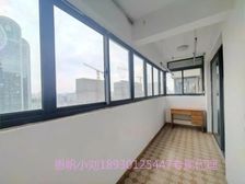 楼龄新 精装可拎包入住 中间楼层 满五 交通便捷 商品房
