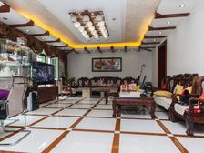 大宁山庄一区 8室3厅 南 北