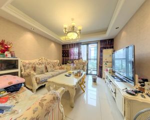 龙湖三千城二期B区 3室2厅 东 西