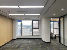 新装修三个间隔 方正拎包入住 北向望白云山 视野开阔 安静