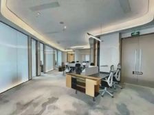 珠江新城 西塔 500方豪华装修 望江 大气接待式老板室