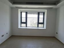 云玥星著花园3室2厅2卫 正南 精装修 楼层好