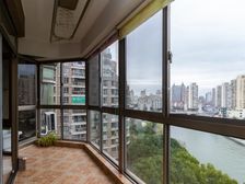 苏州河一线景观,出国急售,四房朝南全明,满五V一,送产权车位