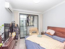 新上好房 精装修大一房 边套全明 一梯2户 近DT 可以谈