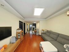妙境公寓 3室2厅2卫 精装修 370万元 106平米