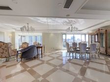 富力爱丁堡公馆 4室2厅 303.4平